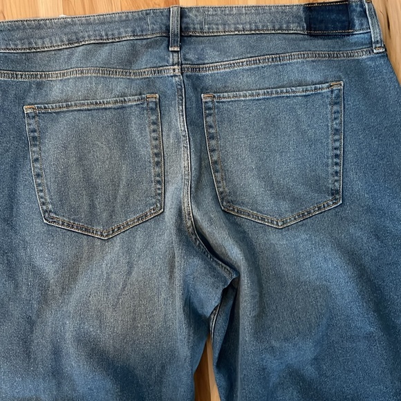 🆕 Hollister High Rise Vintage Baggy Jeans - NWT - Picture 7 of 12